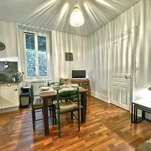 Calme, Proche Des Thermes Et Des Commerces Appartement